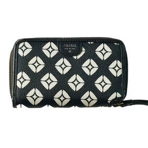 COPY - Fossil Wallet Wristlet Black And White With Diamond Design